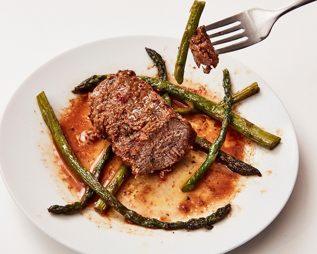 photo of lamb and asparagus